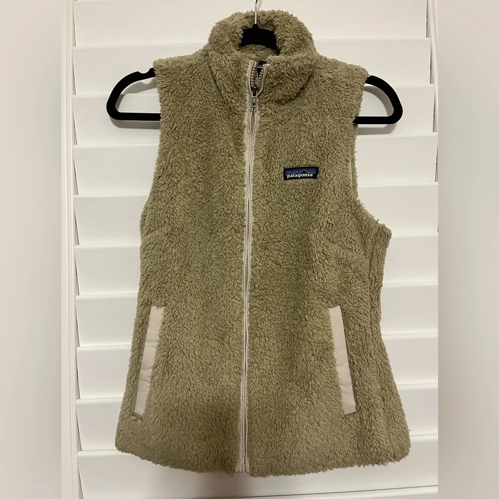 Patagonia Ladies Los Gatos Fleece Vest - Picture 1 of 5